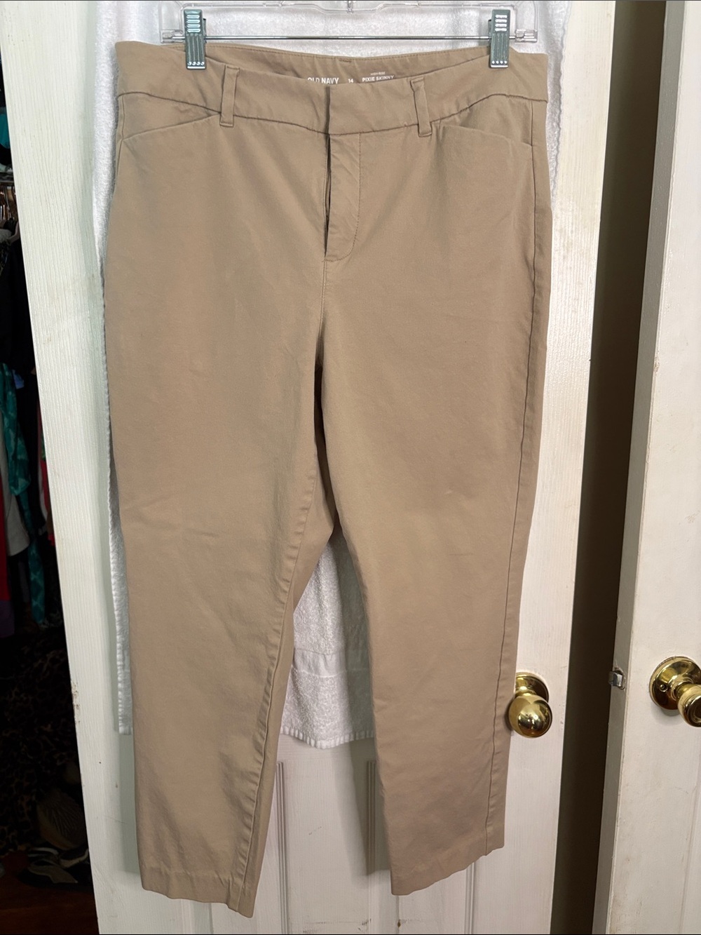 Old Navy Women's High-Rise Skinny Pixie Pants in Khaki